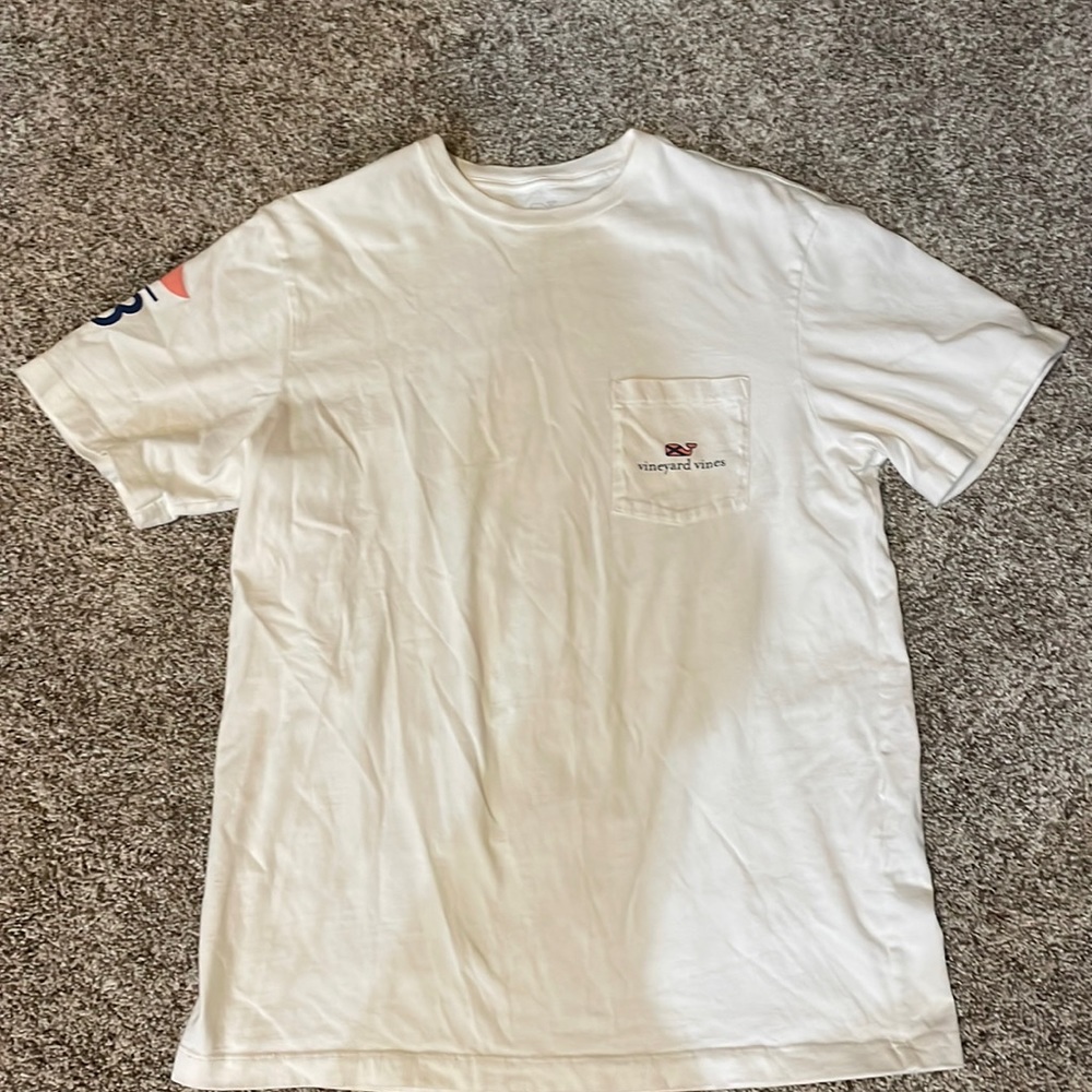 Mens vineyard vines pocket tee size xs
